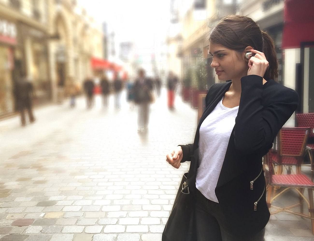 Still worried about the power of the headset？